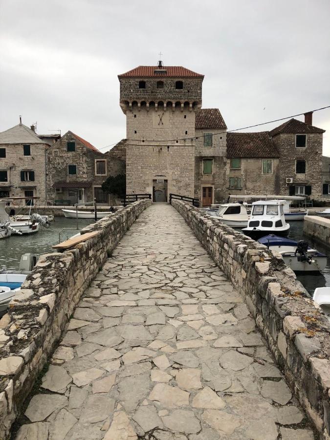 Spacious Close To The Sea In Split Area Kastela