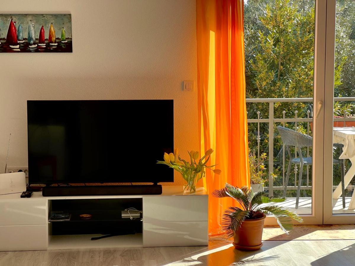Spacious Close To The Sea In Split Area Kastela