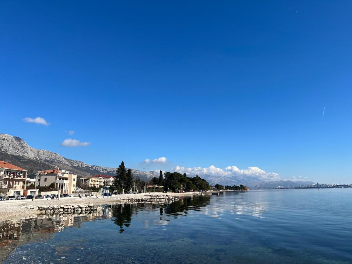 Spacious Close To The Sea In Split Area Apartment