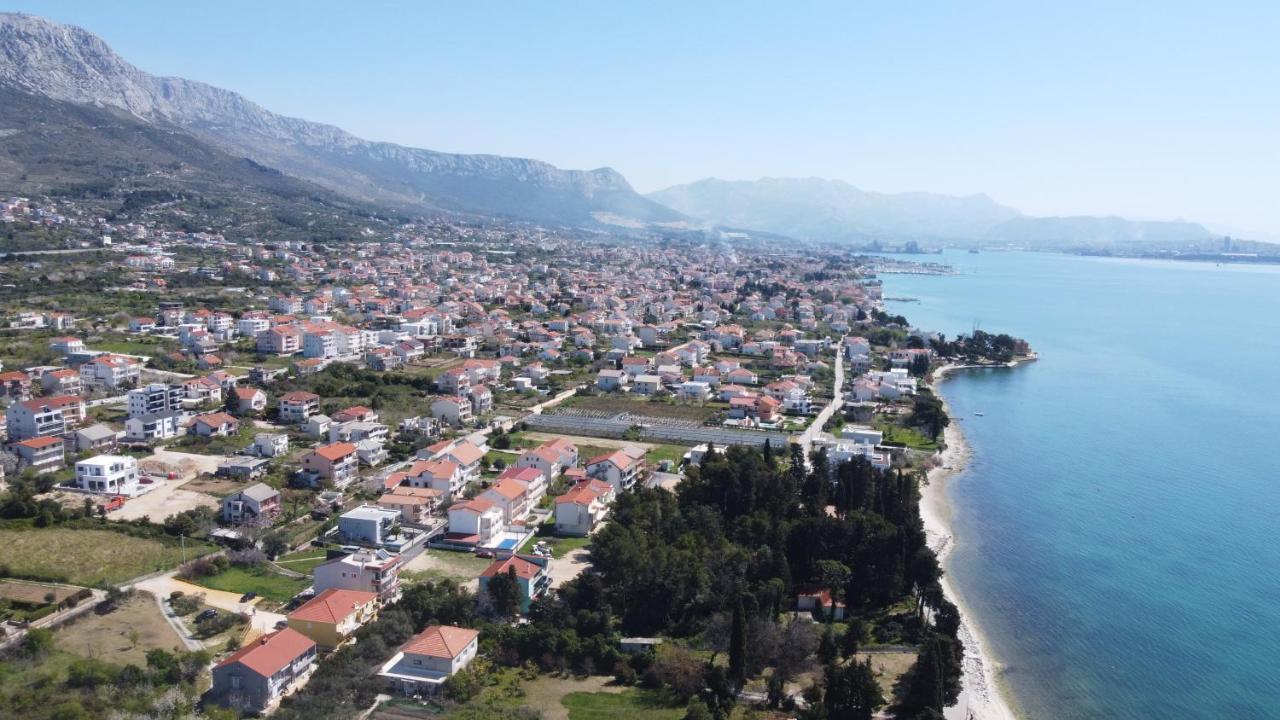 Spacious Close To The Sea In Split Area * Kastela